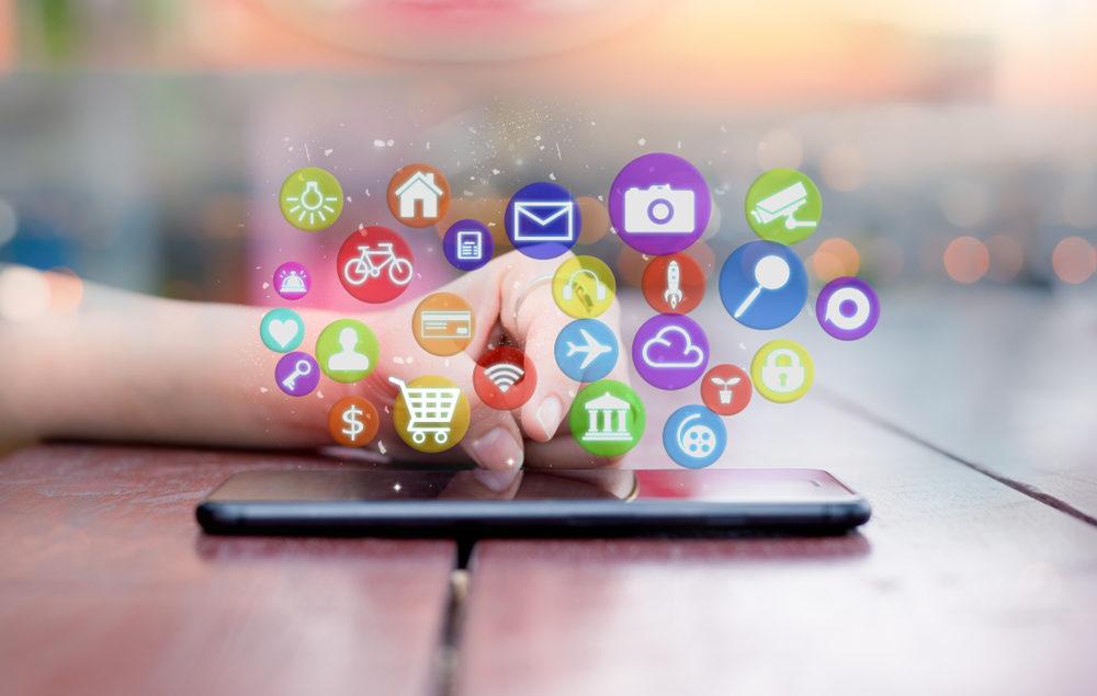 Site web mobile ou application mobile : quelle option choisir pour mon entreprise ?